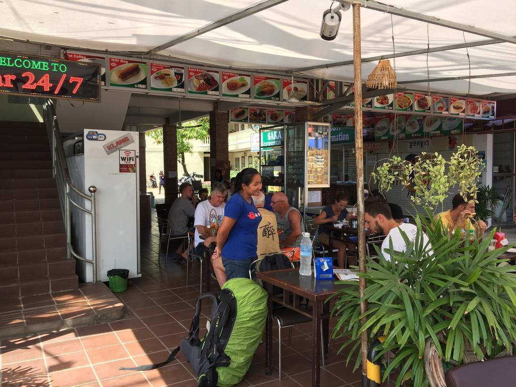 Sakal Guesthouse Restaurant & Bar Sihanoukville Esterno foto