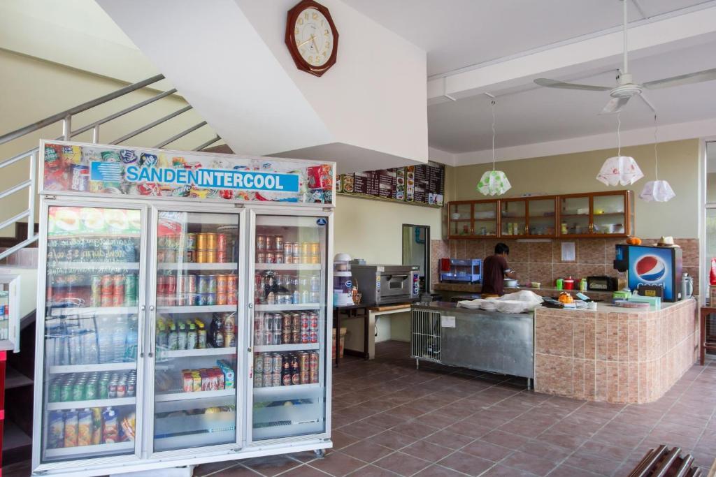 Sakal Guesthouse Restaurant & Bar Sihanoukville Esterno foto