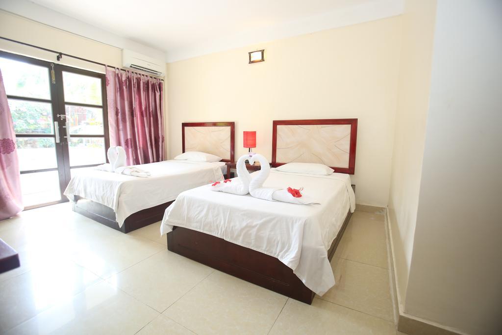Sakal Guesthouse Restaurant & Bar Sihanoukville Esterno foto