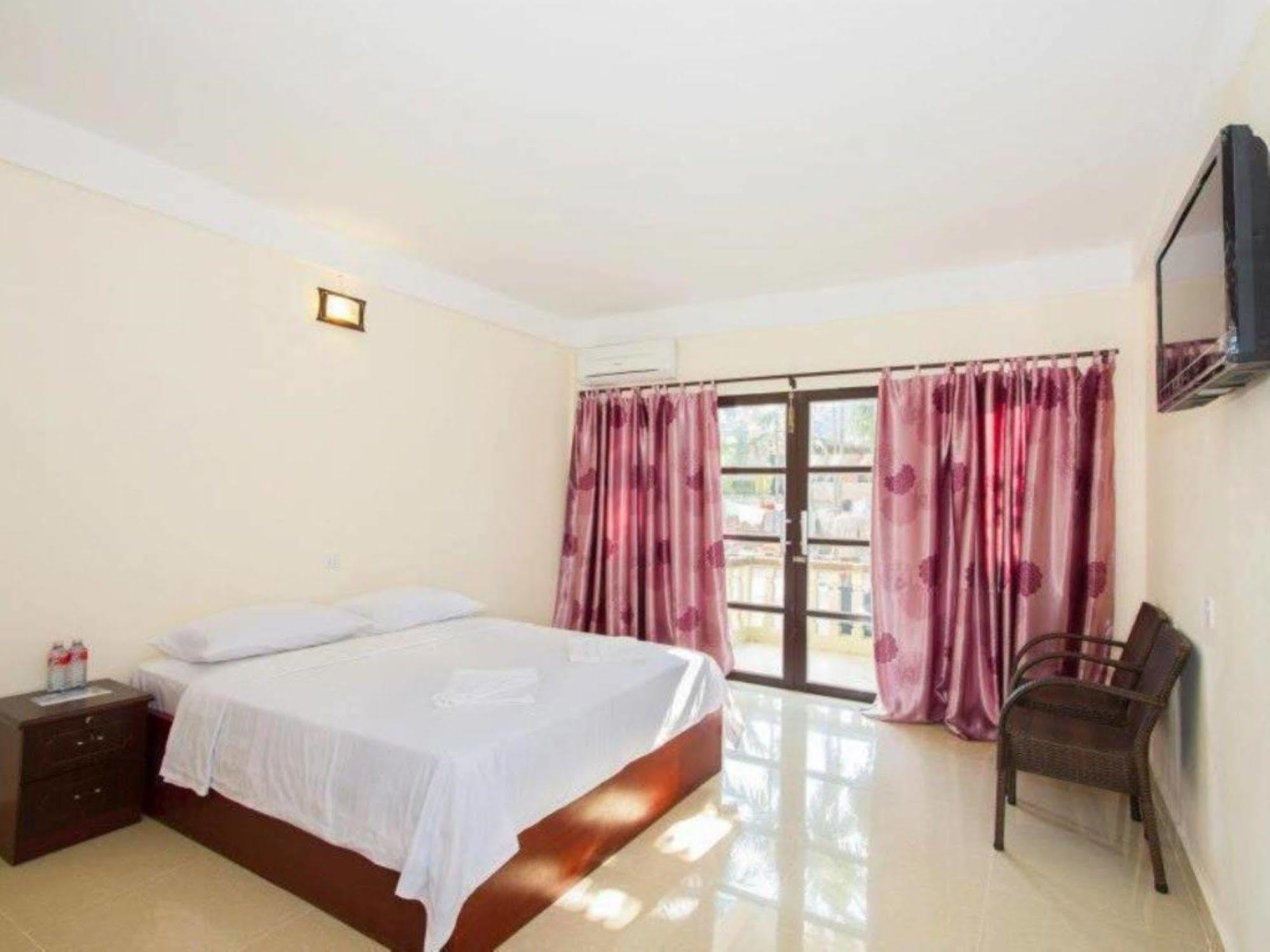 Sakal Guesthouse Restaurant & Bar Sihanoukville Esterno foto