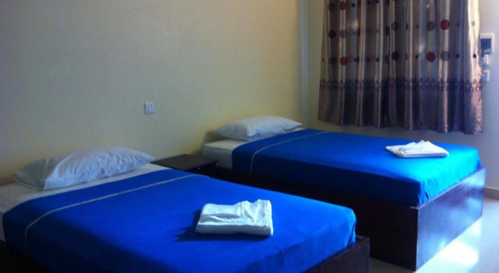 Sakal Guesthouse Restaurant & Bar Sihanoukville Esterno foto